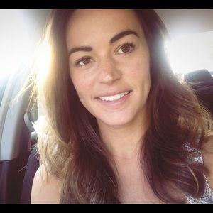 Meet your Posher, Carrie